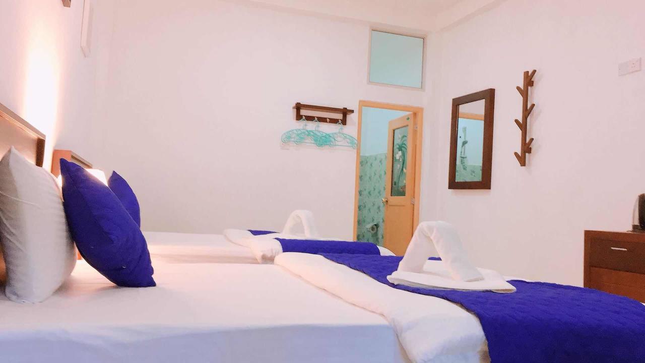 Blue Whale Holiday Hotel 米瑞莎 外观 照片