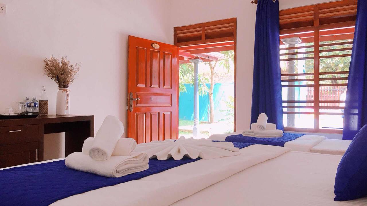 Blue Whale Holiday Hotel 米瑞莎 外观 照片